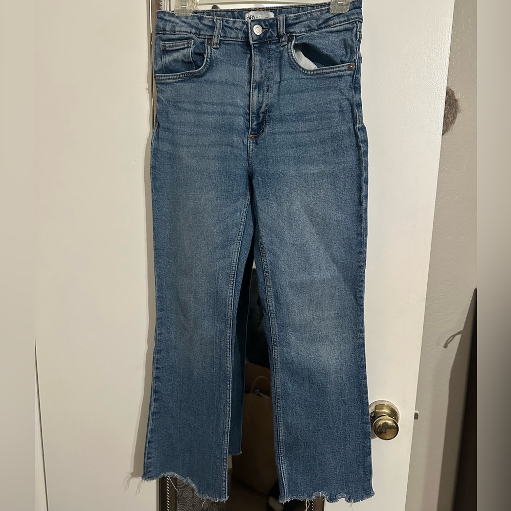 Zara high rise cropped flare jeans size 6